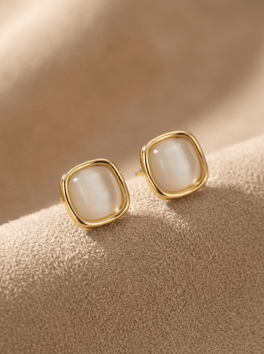 Cat's-Eye Studs, earrings in 925 silver, cat's-eye stone, view 4