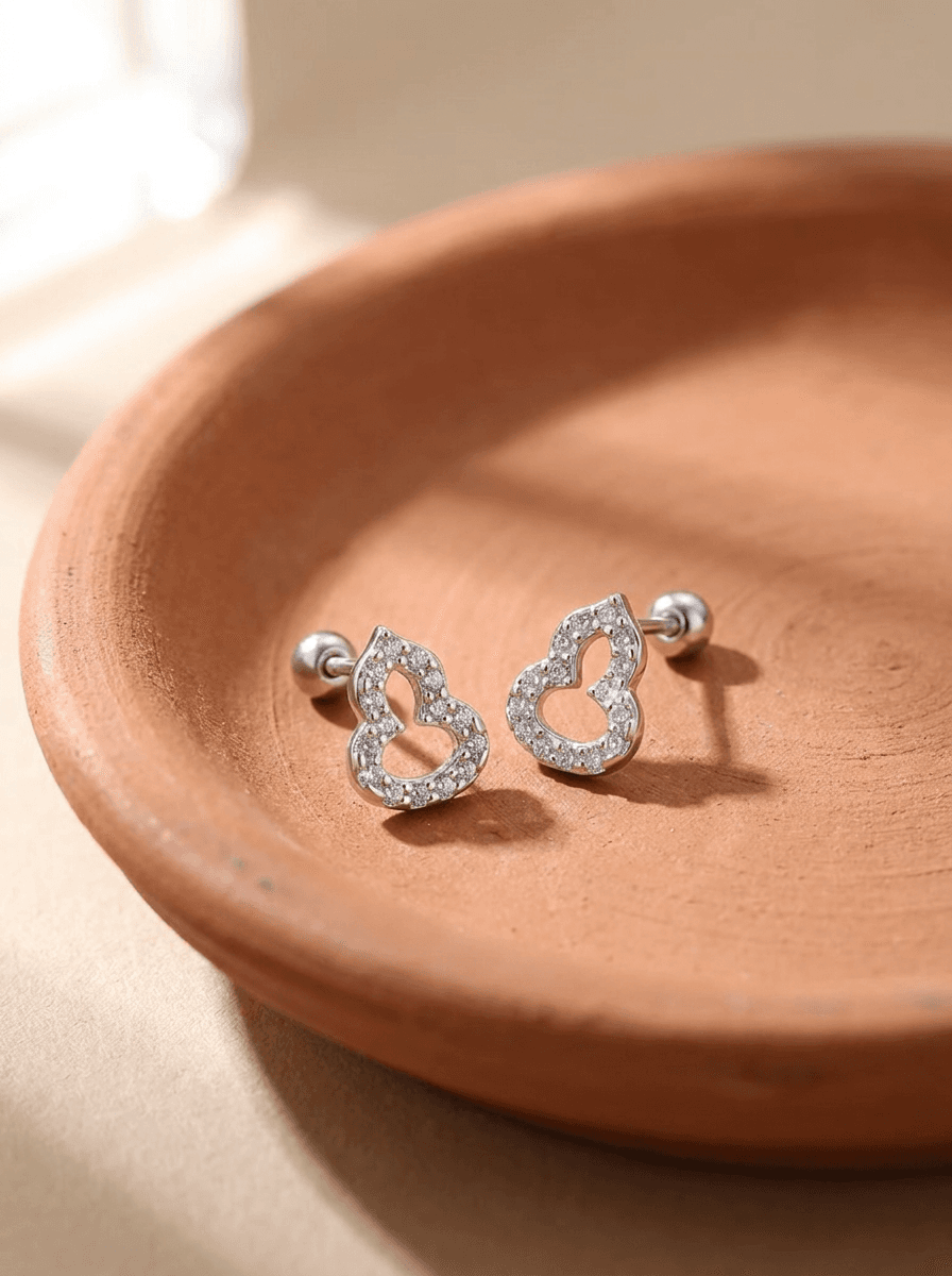 Openwork Gourd Screw Studs, earrings in  sleep-in, view 3