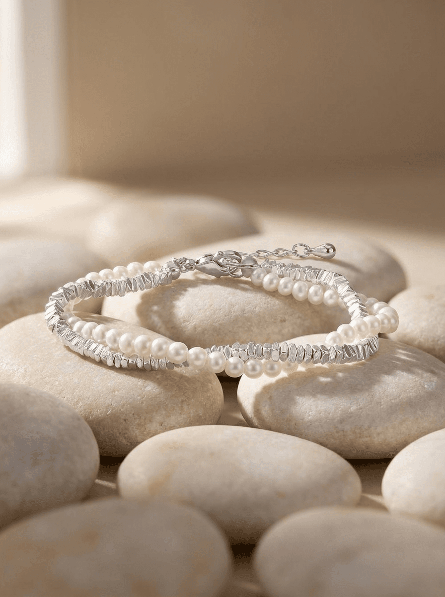 Pearl & Silver Strand, bracelets in Pearl, small silver beads, view 3